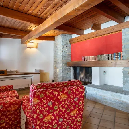 Appartement Locazione Turistica La Piazza Deluxe-4