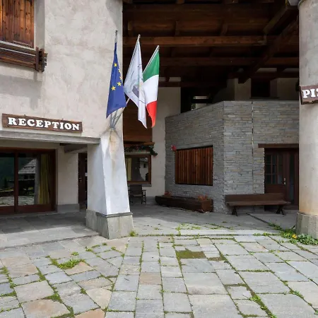 Daire Locazione Turistica La Piazza Deluxe-4 Plagnals